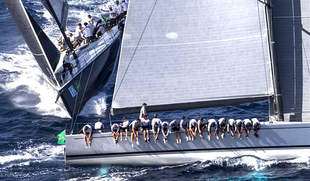 アレクサンダーさんの休息に欠かせない趣味は、セーリング。スイスの湖で子どものころから慣れ親しんできたという。「海はいいですよ。オープンですし、街にいるときとちがって自由な感覚も味わえる」