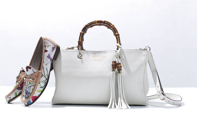 <br />左から ホースビットローファー 6万9120円、バッグ「バンブーショッパー」[W34×H21×D15] 21万600円（オンラインショップ限定）、タッセル 2万4840円