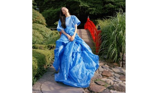 <strong>ART｜日本で活動するフランス人写真家ヴァネッサ・フランクリンによる個展『Bleu』</strong>　Diane Tokyo, July 2013 C-type print 60 x 60cm 