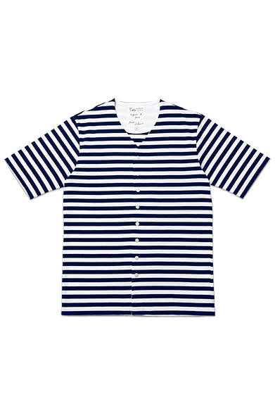 ベースボールシャツ（ユニセックス） 1万7280円<br />サイズ｜S、M、L<br />カラー｜Noir（黒）、 Bleu（青）、Gris（グレー）