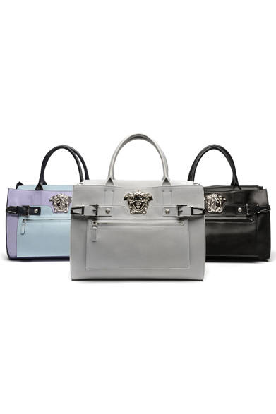 <strong>VERSACE｜ポップアップストア、大阪で2店舗連続オープン</strong>　パラッツォ バッグ　各39万6000円（全7色）