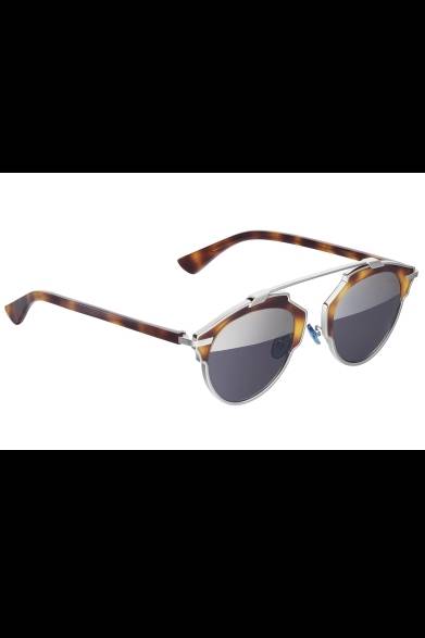 <strong>DIOR｜新作サングラス「DIOR SO REAL」が登場</strong><br /><br />価格｜6万5000円（税抜）<br />色｜3色展開<br />発売時期｜4月　<br />取扱い店舗｜全国のディオールブティック<br /><br />