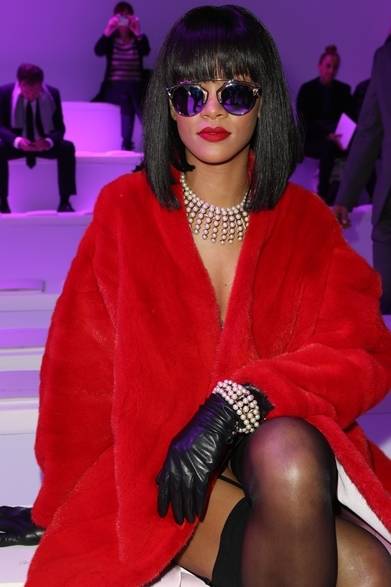 <strong>DIOR｜新作サングラス「DIOR SO REAL」が登場</strong><br /><br />リアーナ<br /><br />価格｜6万5000円（税抜）<br />色｜3色展開<br />発売時期｜4月　<br />取扱い店舗｜全国のディオールブティック<br /><br />