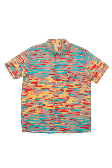 Levi's® Made & Crafted™<br /><br />  <strong>2014年春夏の新作、 その魅力と着こなし</strong><br /><br />リーバイス® メイド アンド クラフテッド™がハワイアンシャツを解釈するとこうなる。さまざまな「波」を表現した、マルチカラーのパターンが見事だ。 ［16115-0001］1万7500円  <br /> ※税抜き価格 <br /><br />  リーバイス® メイド アンド クラフテッド™ http://levismadeandcrafted.com/<br /><br />  問い合わせ｜リーバイス® ダブルエックス<br /> Tel. 03-6418-5501<br /> （9:30～18:00｜土・日曜休）