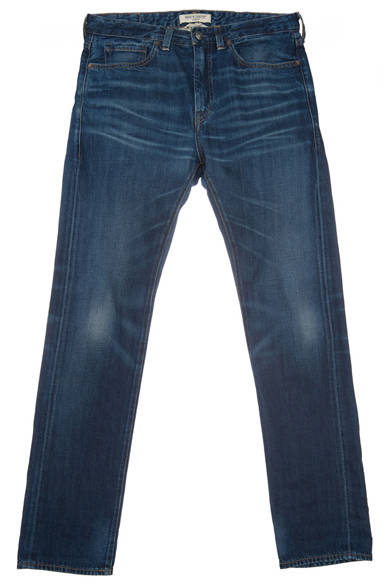 Levi's® Made & Crafted™<br /><br />  <strong>2014年春夏の新作、 その魅力と着こなし</strong><br /><br />リーバイス® メイド アンド クラフテッド™の定番モデルがこちらの「Tack」。適度なスリムフィットで、股上の深さもベーシック。オールラウンドな一本がこれだ。 ［05081-0157］2万2500円 <br /> ※税抜き価格 <br /><br />  リーバイス® メイド アンド クラフテッド™ http://levismadeandcrafted.com/<br /><br />  問い合わせ｜リーバイス® ダブルエックス<br /> Tel. 03-6418-5501<br /> （9:30～18:00｜土・日曜休）