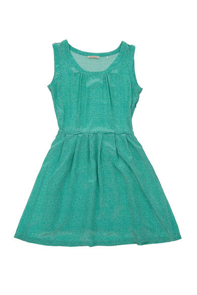 Levi's® Made & Crafted™<br /><br />  <strong>2014年春夏の新作、 その魅力と着こなし</strong><br /><br />井伊さんが選んだ「Bay Dress」。製品洗いをかけた、シンプルなラウンドネックの、シルクのワンピース。「夏はこれ一枚で気持よく。自分でも着てみたいと思います」 ［15472-0001］2万5000円 <br /> ※税抜き価格 <br /><br />  リーバイス® メイド アンド クラフテッド™ http://levismadeandcrafted.com/<br /><br />  問い合わせ｜リーバイス® ダブルエックス<br /> Tel. 03-6418-5501<br /> （9:30～18:00｜土・日曜休）