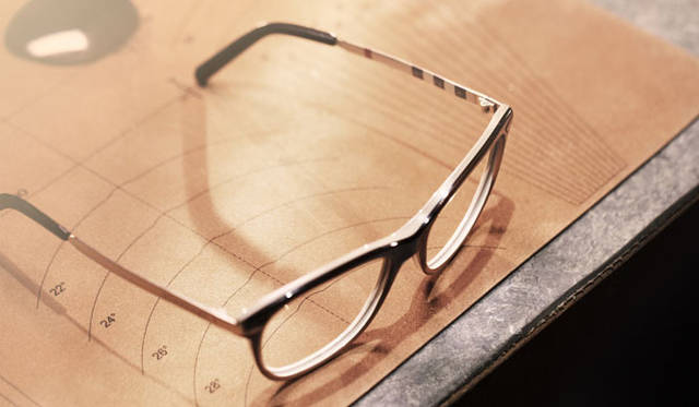 <strong>BURBERRY｜バーバリー</strong>　アイウェア「トレンチ・コレクション」