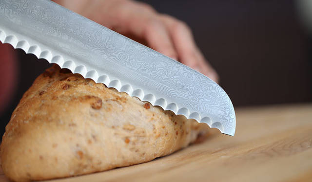 <strong>Güde｜ギューデ</strong>　ブレッドナイフ「ダマスカスブレッドナイフ（Damascus Steel Series Bread Knife）」
