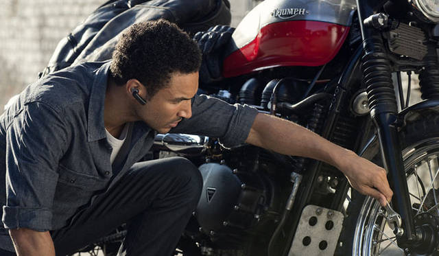 <strong>Jawbone｜ジョウボーン</strong>　 Bluetooth®対応ヘッドセット「ERA（イーラ）」