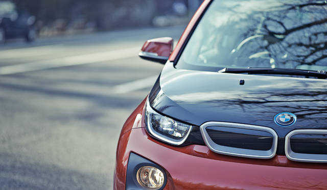 写真で見ていたより、ずっとキュートです。ひとことで言うと、カワカッコイイ（笑）と感想を語る岡田氏