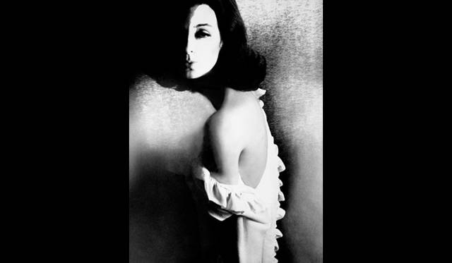 <strong>ART｜京都を舞台にした『KYOTOGRAPHIE 国際写真フェスティバル』今年も開催</strong>　CARMEN, early 1950’s © Lillian Bassman