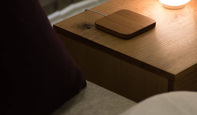 <strong>Bsize｜ビーサイズ</strong>　ワイヤレス充電器「REST（レスト）」