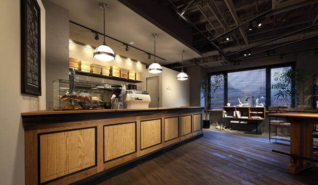 固定された什器はなく、ほとんどの家具は移動可能。ゆえにスタイリングは無限。テーマや季節、目的によって変化する