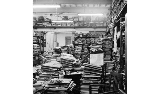 <strong>ART｜東京国立近代美術館で『映画をめぐる美術－マルセル・ブロータースから始める』展</strong>　ダヤニータ・シン《ファイル・ルーム》2013年  © Dayanita Singh