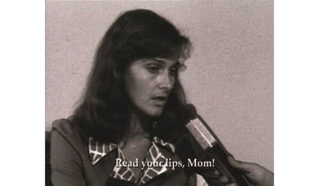 <strong>ART｜東京国立近代美術館で『映画をめぐる美術－マルセル・ブロータースから始める』展</strong>　アンリ・サラ《インテルヴィスタ》1998年  © Anri Sala