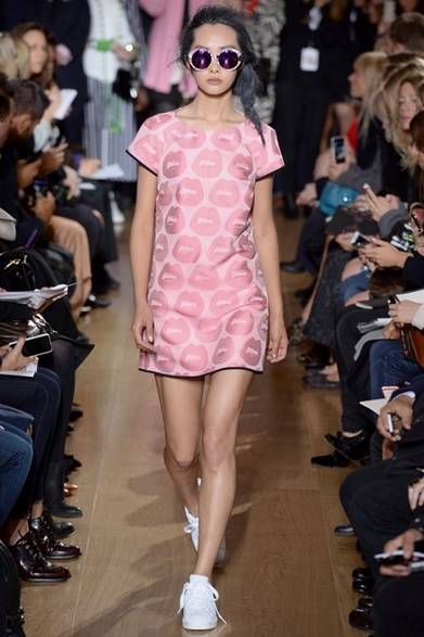 <strong>Valmuer｜新スタイル・コンセプトストア「ヴェルムーア」が表参道にオープン</strong><br /><br />ジャイル<br /><br />オープン日｜4月20日（日）<br />営業時間｜11:00～20:00<br />定休日｜年始のみ<br />東京都渋谷区神宮前5-2-7 表参道オーサキビル2階<br />Tel. 03-6427-2818（4月20日より開通）