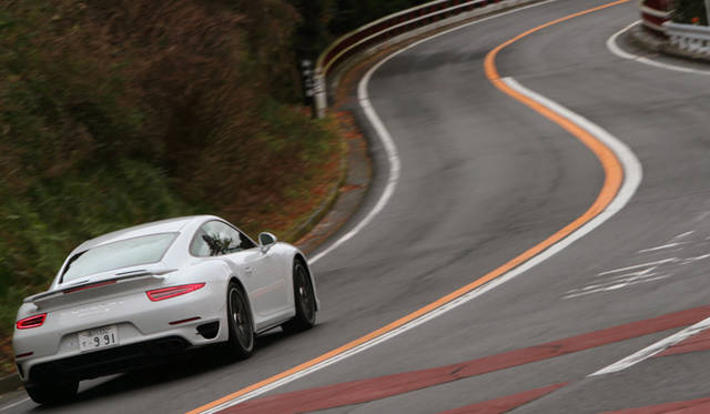 02_porsche_turbo_s_991