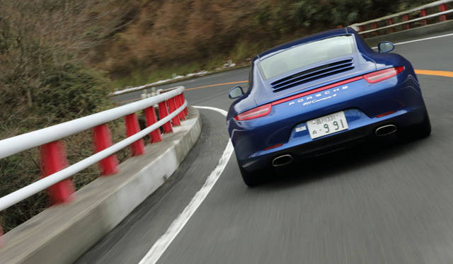 30_porsche_911_carrera_4 4WDシステムを装備する“素”の911 カレラ 4