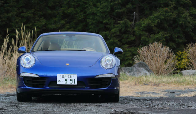 44_porsche_911_carrera_4