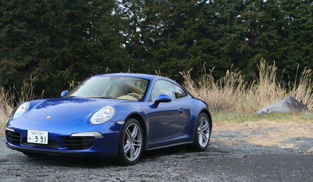 48_porsche_911_carrera_4