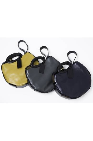 <strong>MARNI｜マルニから日本限定のサマードレス&バッグが登場</strong><br /><br />バルーンバッグ<br />価格｜各15万円（税抜）<br /><br />マルニジャパン<br />Tel. 03-6416-1024