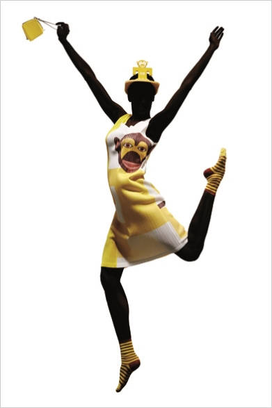 <strong>PLEATS PLEASE ISSEY MIYAKE