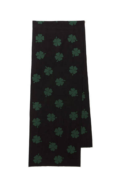 <strong>KAMAWANU｜かまわぬ</strong>　新ブランド 「BY KAMAWANU」<br />スカーフコレクション「Clover」