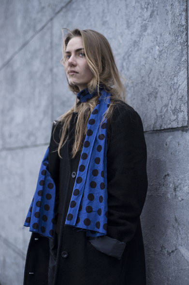 <strong>KAMAWANU｜かまわぬ</strong>　新ブランド 「BY KAMAWANU」<br />スカーフコレクション「Dots」