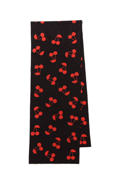 <strong>KAMAWANU｜かまわぬ</strong>　新ブランド 「BY KAMAWANU」<br />スカーフコレクション「Sakura」