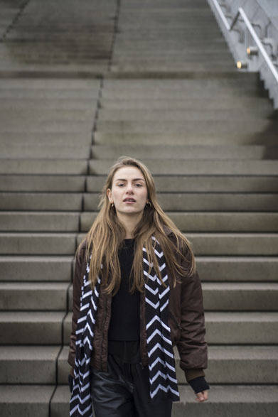 <strong>KAMAWANU｜かまわぬ</strong>　新ブランド 「BY KAMAWANU」<br />スカーフコレクション「Zig Zag」