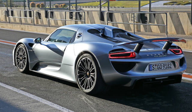 porsche_918_spyder_011