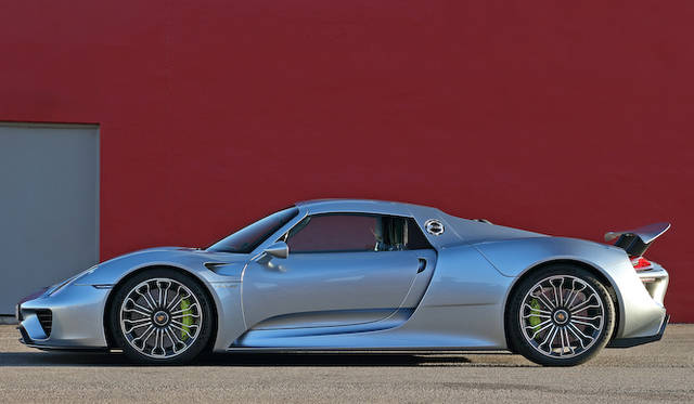porsche_918_spyder_026