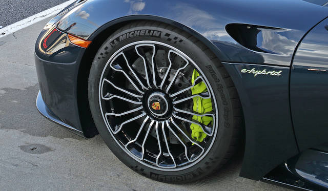 porsche_918_spyder_036