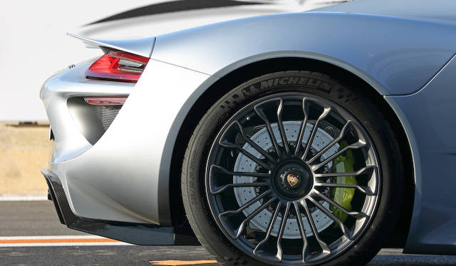 porsche_918_spyder_055