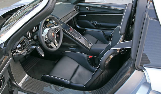 porsche_918_spyder_058