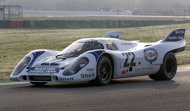 porsche_917_KH_1971_002 翌1971年にも、マルティーニカラーをまとったポルシェ917がル・マン24時間耐久レースで優勝を果たす