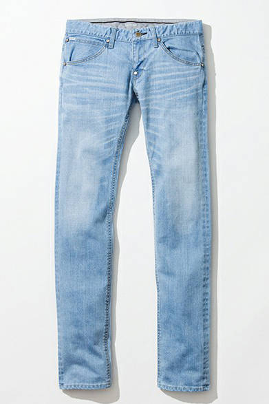 <strong><strong>AMERICAN RAG CIE｜アメリカンラグ シー</strong>　「ファクトタム」×「マージン」コラボアイテム限定発売</strong><br /><br />スーパースリムブリーチデニムパンツ 2万8080円（税込）