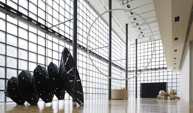 <strong>ART｜『コンダンサシオン:アーティスト・イン・レジデンス展-エルメスのアトリエにて』</strong>　© Nacása & Partners Inc. / Courtesy of Fondation d’entreprise Hermès