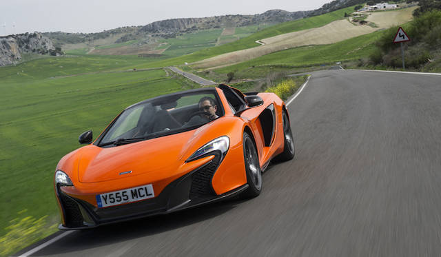 マクラーレン「12C」に続くスーパースポーツ新型モデル「650S」に、大谷達也がスペイン・マラガで試乗をおこなった