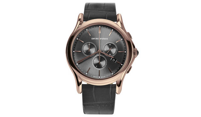 SSケース、ケース経44mm、クオーツムーブメント、ダークグレーリザードストラップ、クロノグラフ、デイト表示、3気圧防水