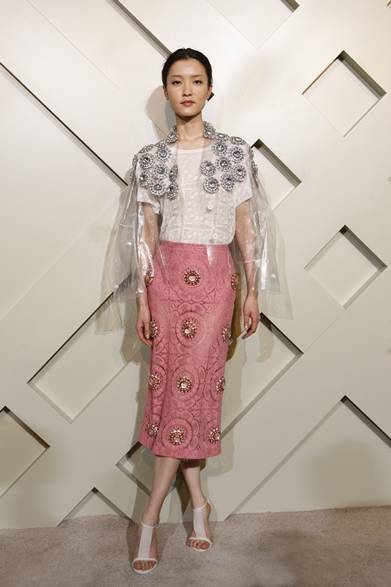 <strong>BURBERRY｜上海旗艦店のオープニングイベント開催</strong>　ドゥ・ジュアン 