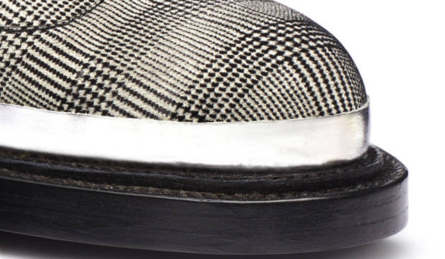 シルバーのカーフスキン・エッジング