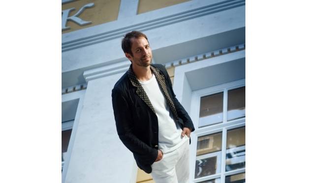 <strong>ART｜金沢21世紀美術館で『レアンドロ・エルリッヒ－ありきたりの？』</strong>　レアンドロ・エルリッヒ氏　© Kornilov