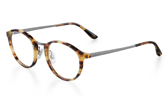 <strong>GIORGIO ARMANI