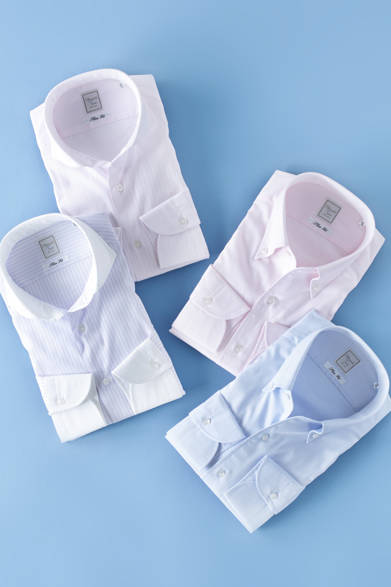 <strong>「クールテクノロジー」</strong>　スイスのスポイリー社の強撚糸の「アイスコットン」を使用。天然繊維ながらドライタッチで、接触冷感のあるビジネスシャツだ。<br />アイスコットンシャツ各1万1880円（阪急メンズ限定）（HITOYOSHI／阪急メンズ東京地下1階）