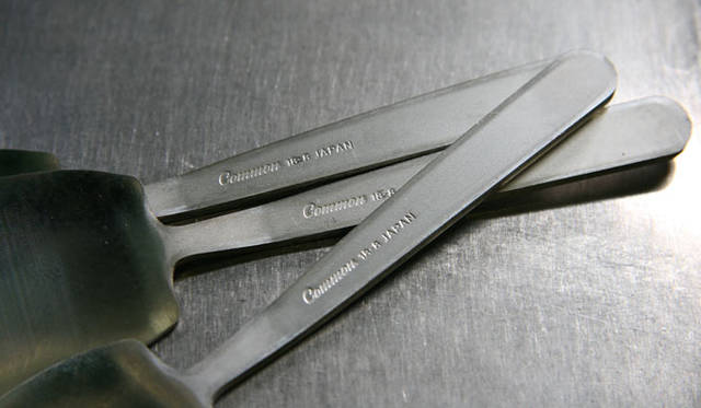 新テーブルウェア「Common」　カトラリーは燕振興工業が担当