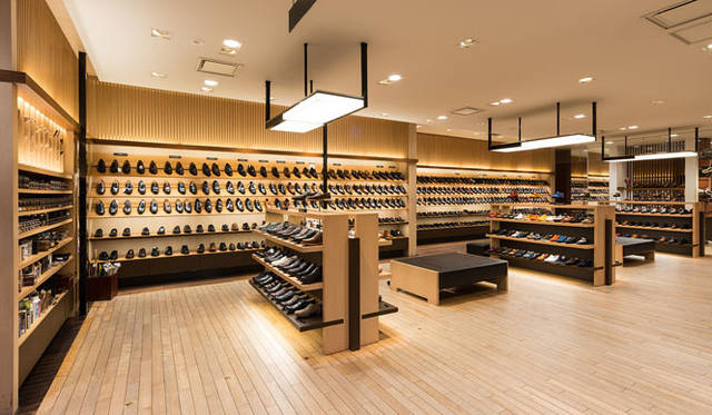 <strong>ISETAN MEN’S｜伊勢丹</strong>　伊勢丹新宿店メンズ館地下1階＝紳士靴売場「モデレート（ビジネス／カジュアル）」