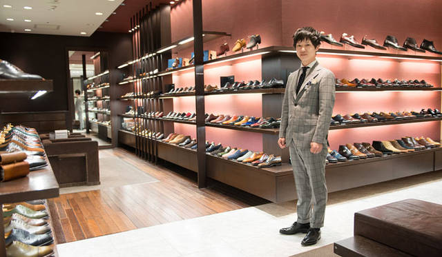 <strong>ISETAN MEN’S｜伊勢丹</strong>　伊勢丹新宿店メンズ館地下1階＝紳士靴売場「ハイエンド」担当　那須一輝さん（担当1年目）
