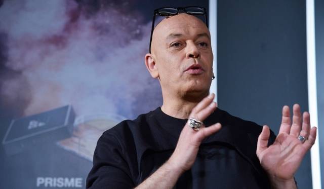 <br />この日のために来日したニコラ・ドゥジェンヌ氏