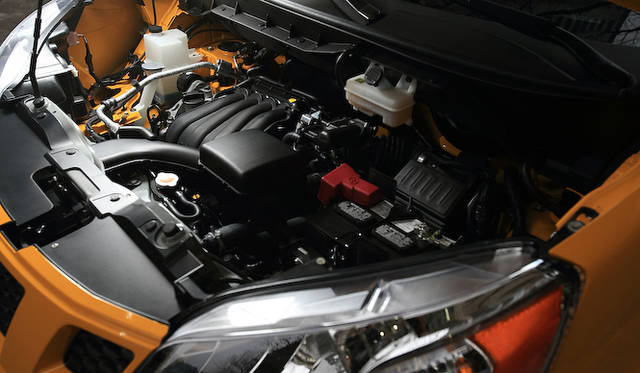 エンジンは排気量2リッターの直列4気筒